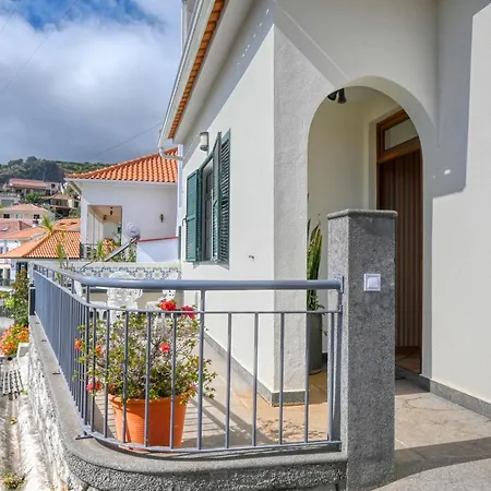 Clarisse's House Ii, A In Madeira Apartment *