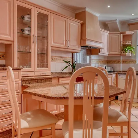 Clarisse's House Ii, A In Madeira Апартаменты *